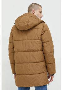 Tom Tailor kurtka męska kolor brązowy zimowa. Okazja: na co dzień. Kolor: brązowy. Materiał: włókno, materiał. Sezon: zima. Styl: casual #6