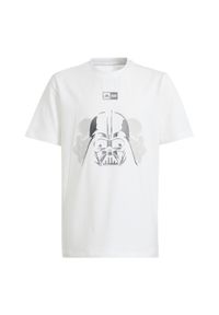 Adidas - Koszulka adidas x Star Wars Graphic. Kolor: biały. Materiał: bawełna. Wzór: motyw z bajki