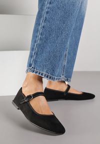 Born2be - Czarne Balerinki z Kwadratowym Noskiem i Zapięciem na Sprzączkę Lavitera. Zapięcie: sprzączka. Kolor: czarny. Styl: retro, elegancki