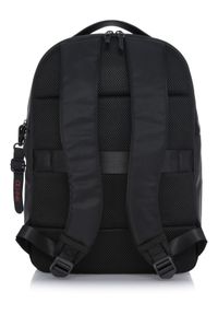 Ochnik - Dwukomorowy czarny plecak męski. Kolor: czarny. Materiał: nylon