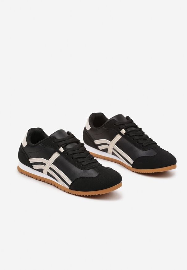 Renee - Czarne Sneakersy przed Kostkę z Paskami na Cholewce Deniffia. Okazja: na co dzień. Wysokość cholewki: przed kostkę. Zapięcie: pasek. Kolor: czarny. Szerokość cholewki: normalna