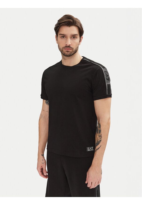 EA7 Emporio Armani T-Shirt 7M000138 AF10375 UC001 Czarny Regular Fit. Kolor: czarny. Materiał: bawełna