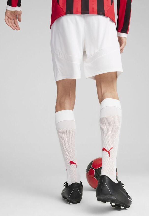 Replika Szortów Puma Acm Shorts Dorosłych. Kolor: biały, czerwony, wielokolorowy. Sport: piłka nożna