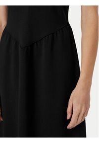Calvin Klein Sukienka codzienna LV044G207G Czarny Regular Fit. Okazja: na co dzień. Kolor: czarny. Materiał: syntetyk. Typ sukienki: proste. Styl: casual #2