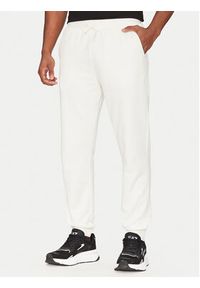 EA7 Emporio Armani Dres 7M000268 AF12451 U0005 Biały Regular Fit. Kolor: biały. Materiał: bawełna #5