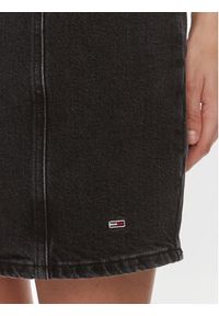 Tommy Jeans Sukienka jeansowa DW0DW17698 Czarny Slim Fit. Kolor: czarny. Materiał: bawełna #2