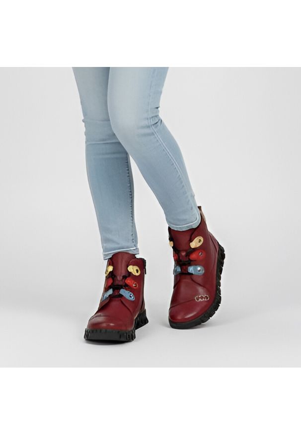 Czerwone Botki Armodo Skórzane Buty Damskie. Okazja: na co dzień. Kolor: czerwony. Materiał: skóra. Wzór: kolorowy. Styl: casual