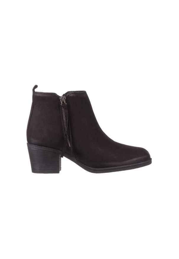 Botki Bayla-161 077-30431 Black Nubuck, Czarny, Skóra naturalna. Okazja: na co dzień. Zapięcie: zamek. Kolor: czarny. Materiał: skóra. Szerokość cholewki: normalna. Obcas: na obcasie. Styl: elegancki, casual. Wysokość obcasa: średni