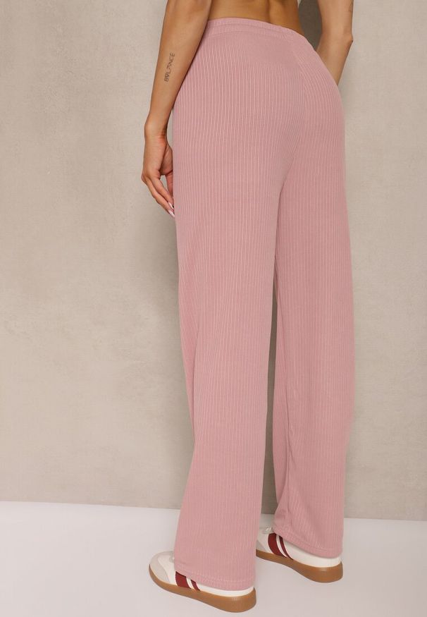 Renee - Różowe Spodnie o Szerokim Kroju High Waist Savianne. Okazja: na co dzień. Stan: podwyższony. Kolor: różowy. Sezon: wiosna. Styl: casual