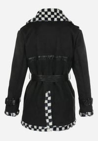 Born2be - Czarna Kurtka Dwurzędowa z Paskiem Morli. Kolor: czarny. Materiał: futro #2