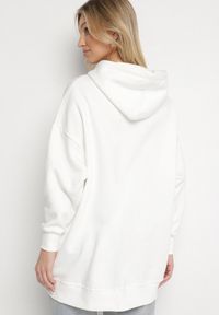 Born2be - Biała Bluza z Kapturem Dagdere. Typ kołnierza: kaptur. Kolor: biały. Materiał: polar, dzianina, jeans. Długość rękawa: długi rękaw. Długość: długie. Wzór: gładki. Sezon: zima, jesień. Styl: sportowy