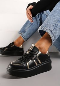 Renee - Czarne Sneakersy ze Skóry Naturalnej na Platformie Ahama. Nosek buta: okrągły. Zapięcie: sznurówki. Kolor: czarny. Materiał: skóra. Obcas: na platformie. Wysokość obcasa: niski #1