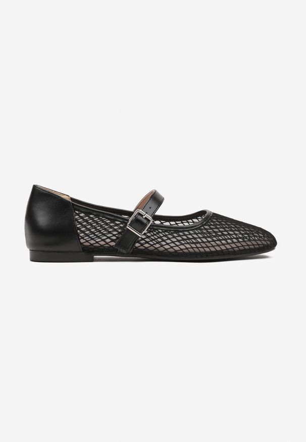 Born2be - Czarne Balerinki z Siateczkową Cholewką i Paskiem z Klamerką Pollexia. Okazja: na co dzień. Zapięcie: pasek. Kolor: czarny. Materiał: jeans. Szerokość cholewki: normalna. Wzór: aplikacja. Obcas: na płaskiej podeszwie. Styl: klasyczny, casual