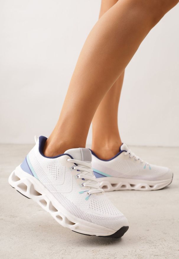 Born2be - Białe Buty Sportowe na Grubej Geometrycznej Podeszwie Alexusa. Okazja: na co dzień. Kolor: biały. Materiał: dresówka, jeans. Wzór: geometria