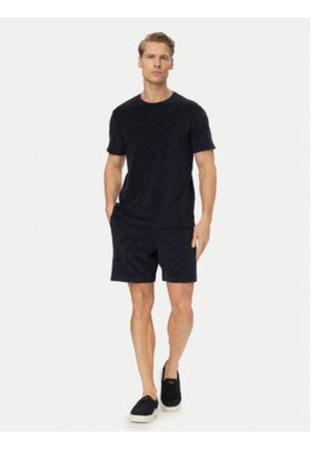 Emporio Armani Szorty sportowe EM000695 AF20449 FB058 Zielony Regular Fit. Kolor: zielony. Materiał: bawełna. Styl: sportowy