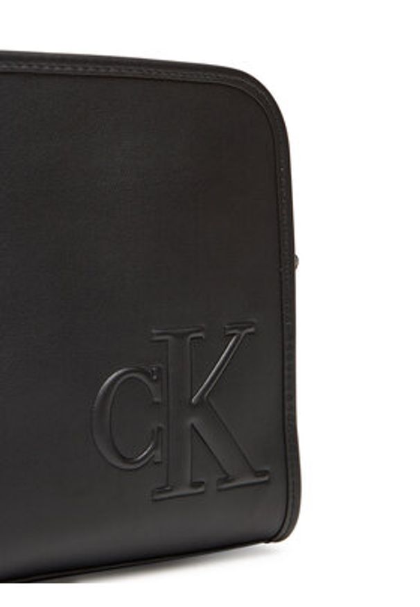 Calvin Klein Saszetka Sculpted Impression Reporter 18 LV04G3157G Czarny. Kolor: czarny. Materiał: skóra