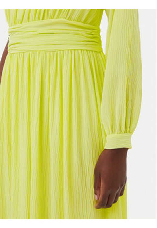 Rinascimento Sukienka wieczorowa CFC0123856003 Żółty Regular Fit. Kolor: żółty. Materiał: syntetyk. Styl: wizytowy