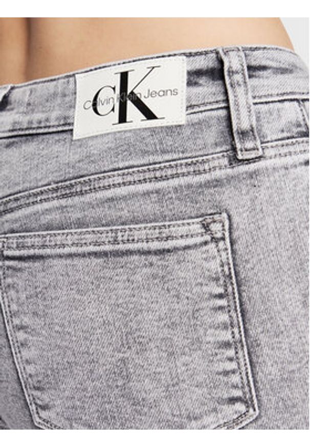 Calvin Klein Jeans Jeansy J20J221448 Szary Skinny Fit. Kolor: szary