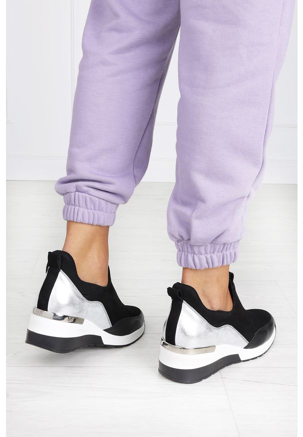 Aga - Czarne półbuty aga sneakersy na koturnie polska skóra 06937/39/19/650/015. Kolor: czarny. Materiał: skóra. Obcas: na koturnie