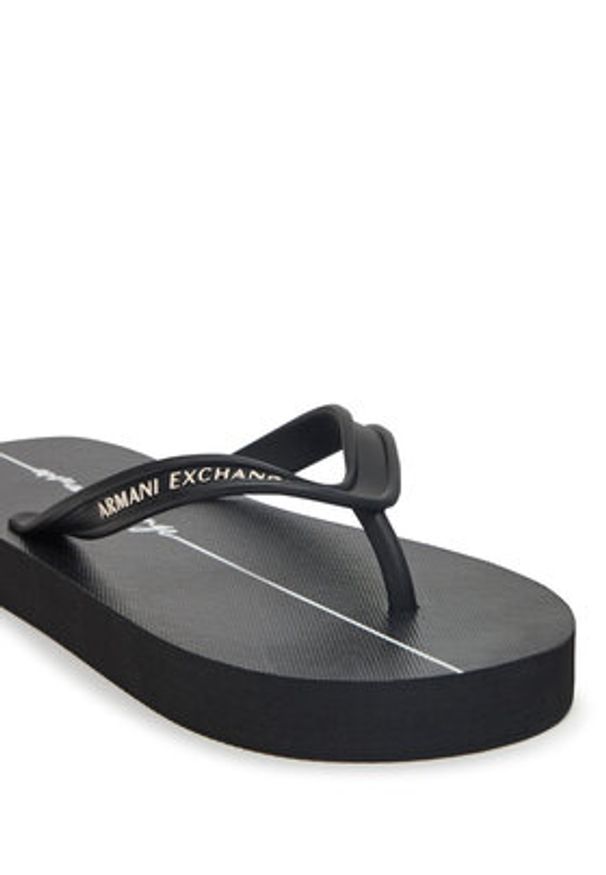 Armani Exchange Japonki XDQ010 XV700 N642 Czarny. Kolor: czarny. Materiał: guma