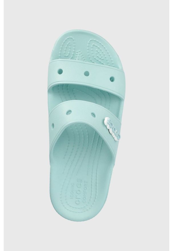 Crocs klapki damskie. Kolor: niebieski. Materiał: guma, materiał. Wzór: gładki. Obcas: na obcasie. Wysokość obcasa: niski