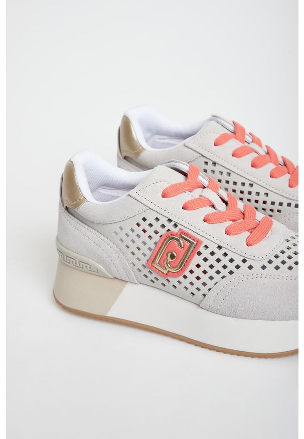 Liu Jo - Sneakersy damskie zamszowe LIU JO. Materiał: zamsz