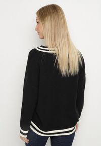 Born2be - Czarny Sweter z Domieszką Kaszmiru w Stylu Preppy Liendria. Okazja: do pracy, na co dzień, na spotkanie biznesowe. Kolor: czarny. Materiał: kaszmir. Wzór: aplikacja. Styl: casual, klasyczny, biznesowy #2