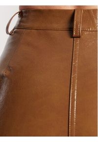 Cotton On Spodnie z imitacji skóry 2054453 Brązowy Relaxed Fit. Kolor: brązowy. Materiał: skóra, wiskoza