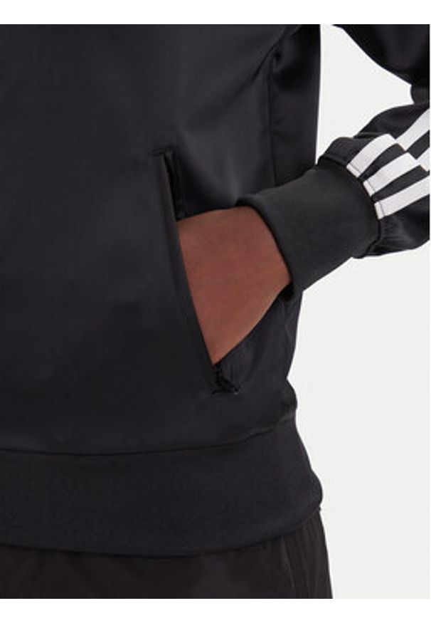 Adidas - adidas Bluza SST adicolor Satin JZ6733 Czarny Regular Fit. Kolor: czarny. Materiał: syntetyk
