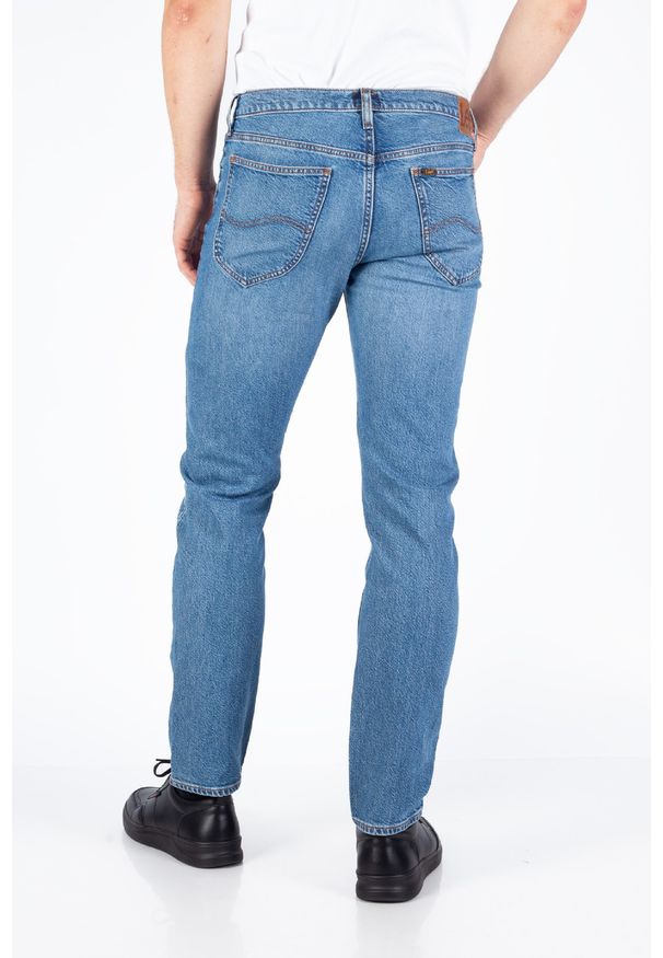 Lee - LEE MĘSKIE SPODNIE JEANSOWE LEE DAREN ZIP FLY WOODLAND 112356557