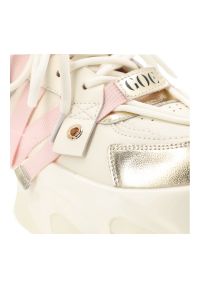 Beżowe Sneakersy GOE Modne Obuwie Damskie Na Solidnej Podeszwie. Okazja: na co dzień. Zapięcie: sznurówki. Kolor: beżowy. Materiał: materiał. Styl: klasyczny, elegancki, sportowy, casual