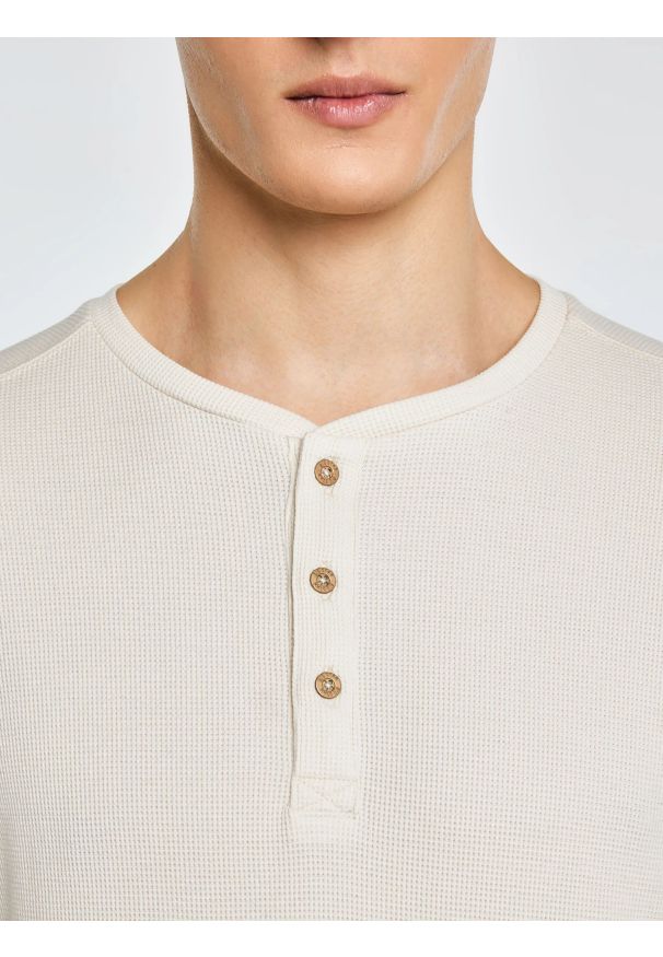 Big-Star - Bluzka męska z długim rękawem kremowa Merrts 103. Okazja: na co dzień, do pracy. Kolor: kremowy. Materiał: skóra, dzianina, jeans. Długość rękawa: długi rękaw. Długość: długie. Styl: casual