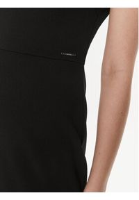 Calvin Klein Sukienka koktajlowa K20K206277 Czarny Regular Fit. Kolor: czarny. Materiał: syntetyk. Styl: wizytowy