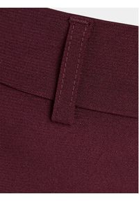 Gina Tricot Spodnie materiałowe 13672 Bordowy Regular Fit. Kolor: czerwony. Materiał: syntetyk #3