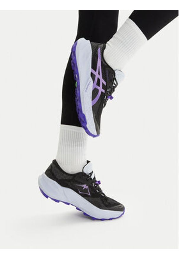 Asics Buty do biegania Trabuco 14 1012B938 Czarny. Kolor: czarny. Materiał: mesh