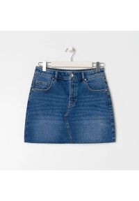 Sinsay - Spódnica mini jeansowa - Niebieski. Kolor: niebieski. Materiał: jeans