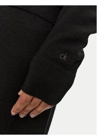 Calvin Klein Sweter K20K207451 Czarny Regular Fit. Kolor: czarny. Materiał: wełna