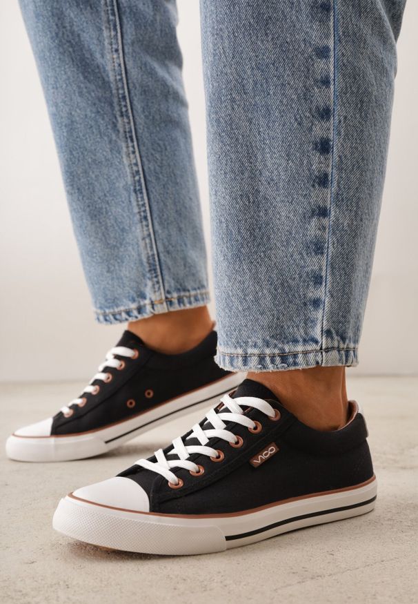 Born2be - Czarne Klasyczne Trampki do Kostki z Lamówką przy Podeszwie Kasiope. Okazja: na co dzień. Kolor: czarny. Materiał: jeans. Styl: klasyczny