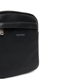 Calvin Klein Saszetka Raised Reporter LV04D3160G Czarny. Kolor: czarny. Materiał: skóra #4