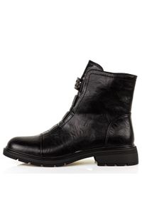 Czarne botki damskie M.Daszyński 2501-9. Okazja: na co dzień. Nosek buta: okrągły. Zapięcie: zamek. Kolor: czarny. Wzór: aplikacja. Materiał: skóra. Sezon: zima, jesień. Obcas: na obcasie. Styl: casual, elegancki #1