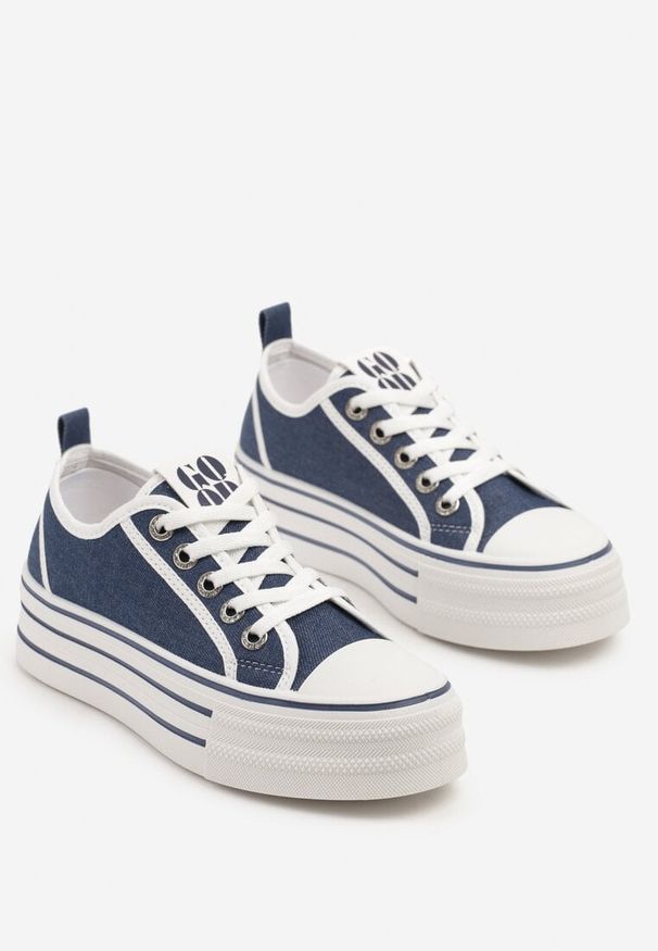 Born2be - Granatowe Trampki na Grubej Podeszwie z Cyrkoniami Asgerda. Okazja: na co dzień. Nosek buta: okrągły. Kolor: niebieski. Materiał: jeans. Wzór: aplikacja. Sezon: lato. Styl: casual