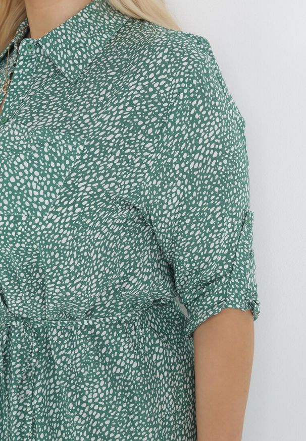 Born2be - Zielona Koszulowa Sukienka Mini z Materiałowym Paskiem i Podpinanymi Rękawami Eleandia. Kolekcja: plus size. Kolor: zielony. Materiał: materiał. Wzór: kwiaty. Sezon: wiosna, lato. Typ sukienki: koszulowe. Długość: mini