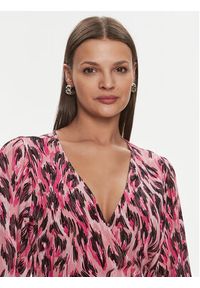 Silvian Heach Sukienka codzienna GPP24113VE Różowy Regular Fit. Okazja: na co dzień. Kolor: różowy. Materiał: wiskoza. Typ sukienki: proste. Styl: casual