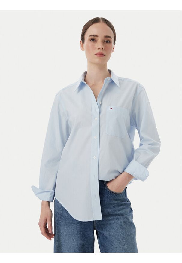 Tommy Jeans Koszula Essential DW0DW23456 Niebieski jasny Relaxed Fit. Kolor: niebieski. Materiał: bawełna