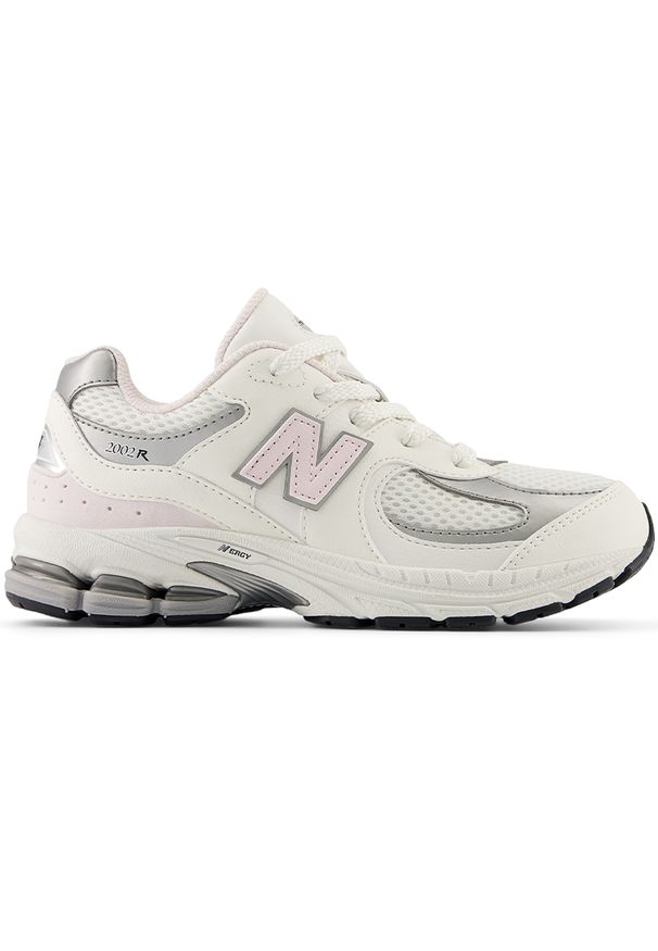 Buty dziecięce New Balance PC2002PN – białe. Okazja: na uczelnię, na co dzień. Kolor: biały. Materiał: guma. Szerokość cholewki: normalna. Sport: turystyka piesza