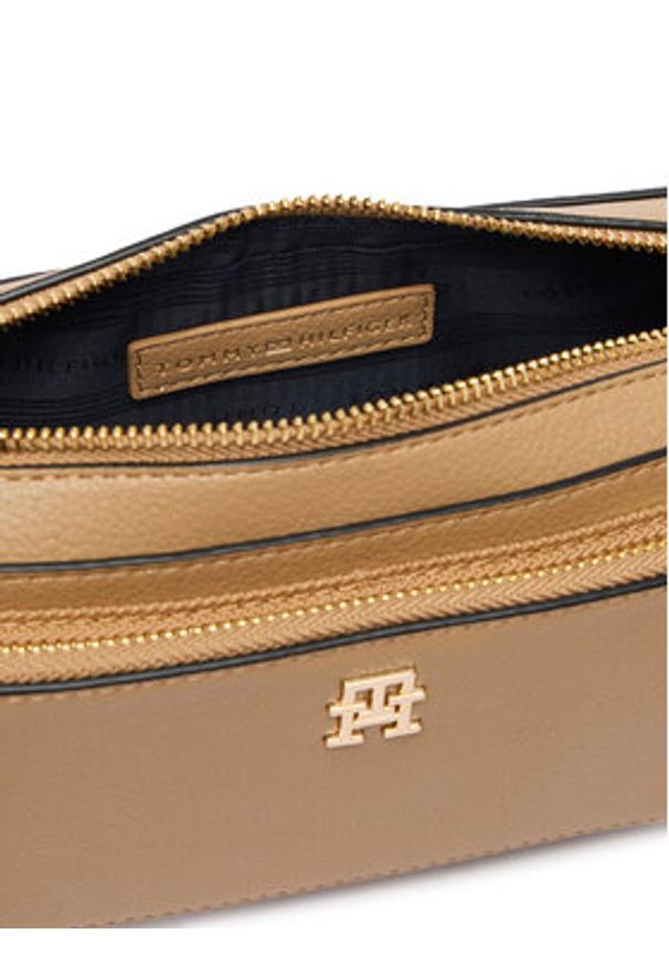 TOMMY HILFIGER - Tommy Hilfiger Torebka Th Daily Camera Bag AW0AW18377 Brązowy. Kolor: brązowy. Materiał: skórzane