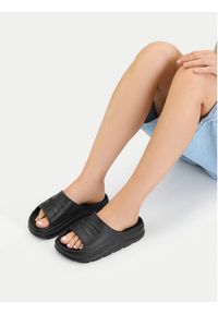 Hunter Klapki CEO-840143A Czarny. Kolor: czarny. Materiał: kauczuk #7