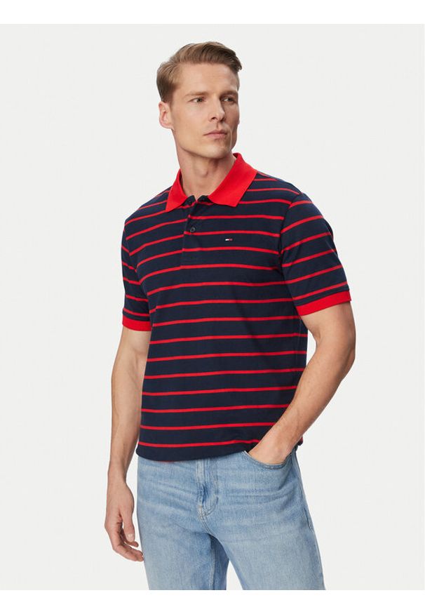 Tommy Jeans Polo DM0DM22708 Granatowy Regular Fit. Typ kołnierza: polo. Kolor: niebieski. Materiał: bawełna