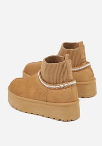 Born2be - Jasnobrązowe Śniegowce VICES na Grubej Podeszwie z Haftem i Skarpetkową Cholewką Enantia. Okazja: na co dzień. Kolor: brązowy. Materiał: jeans. Szerokość cholewki: normalna. Wzór: haft. Styl: casual, elegancki #7