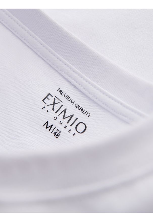 Ombre Clothing - Koszulka męska z bawełnianego jerseyu z dużym bocznym napisem – biała V2 OM-TSPT-0213 - XXL. Okazja: na co dzień. Kolor: biały. Materiał: bawełna, jersey. Wzór: napisy. Styl: sportowy, klasyczny, casual